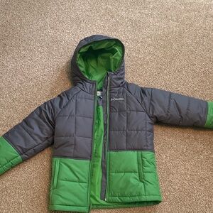 Columbia Two-Tone Hooded Puffer Jacket in Gray and Green